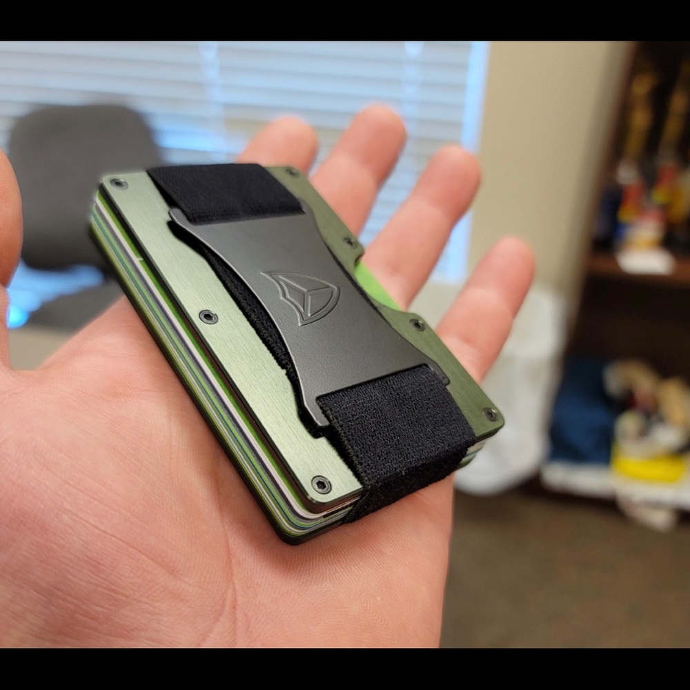 Brand New Green Lightweight Aluminum Tactical Minimalist Wallet for Men - Picture 1 of 8
